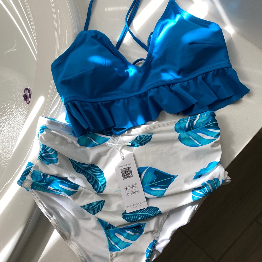 Blue and leaf print ruffled bikini from Cupshe